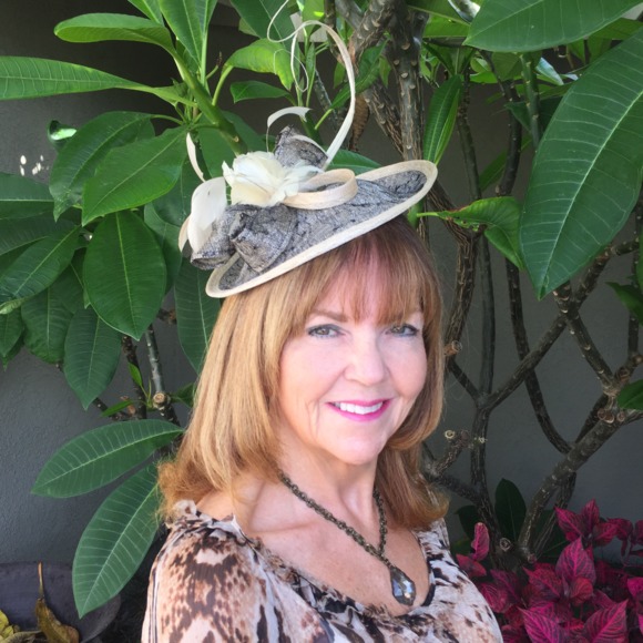 Meet your Posher, Lori - Picture 1 of 1
